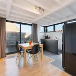 Duplex In Hartje Brugge Met Ruim Zonneterras 2P