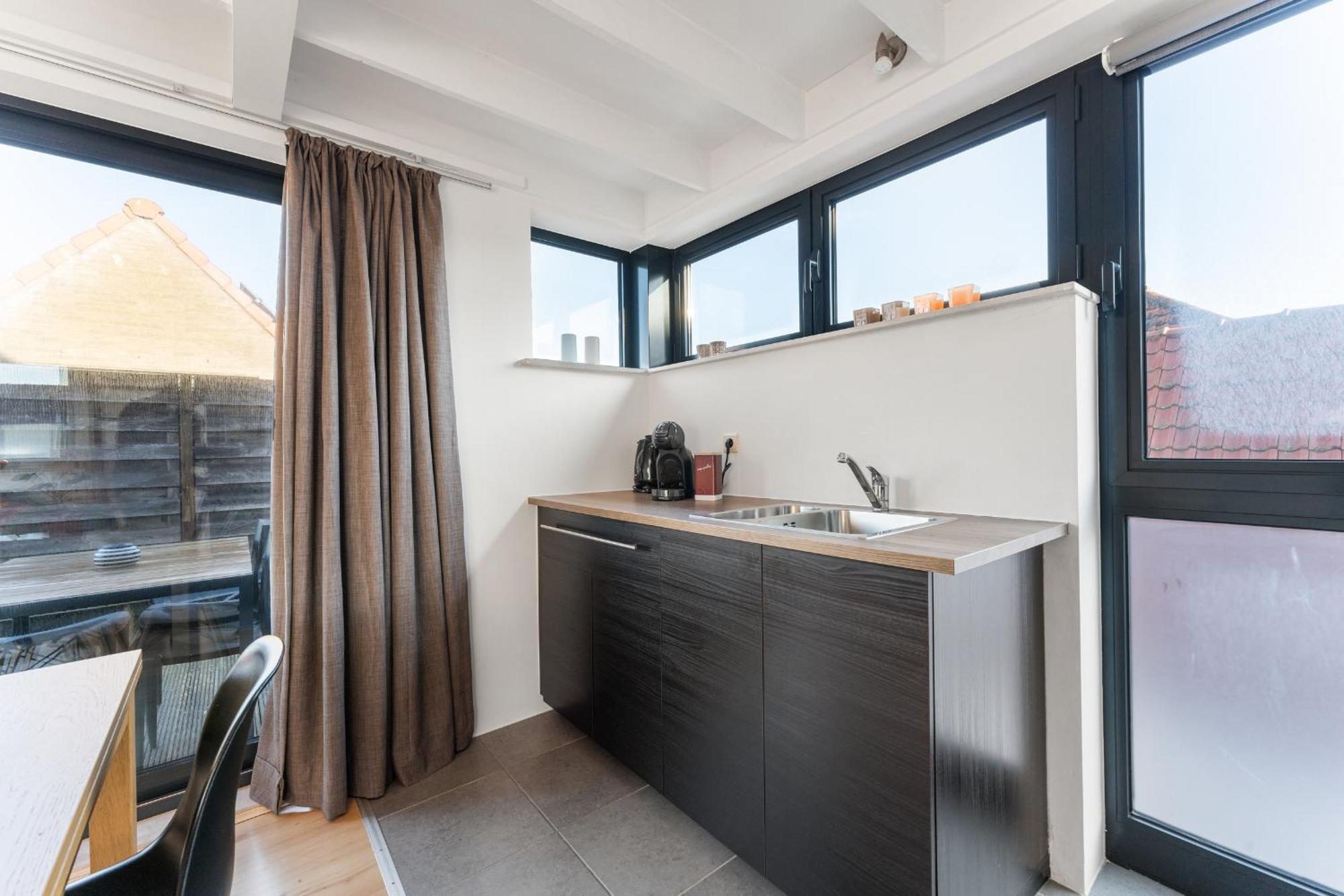 Duplex In Hartje Met Ruim Zonneterras 2p Bruges